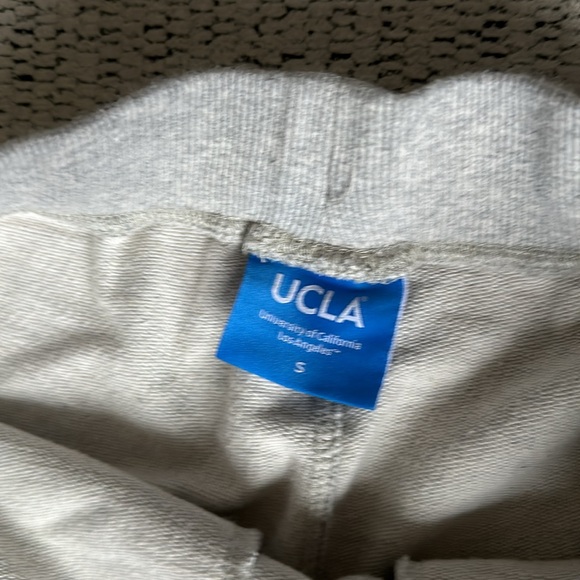 UCLA shorts - Picture 3 of 4